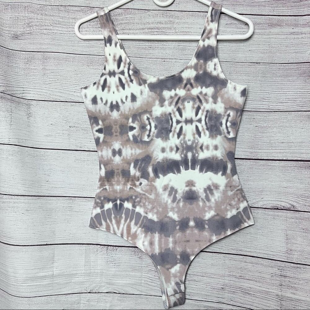 Shinestar Women’s Tie Dye Pattern Bodysuit Sz M